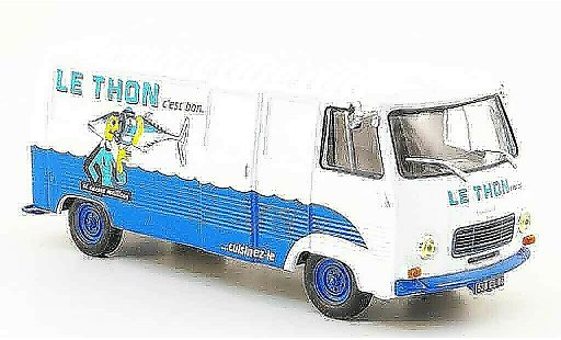 Peugeot J7 Base 1/43 IXO le thon c est bon modellini auto