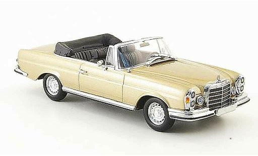 Mercedes 280 1970 1/43 Minichamps SE 3.5 Cabrio (W111) or MCW modellini auto