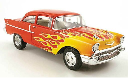 Chevrolet Bel Air Coupe 1/18 Highway 61 1957 150 rosso con flammendekor modellini auto