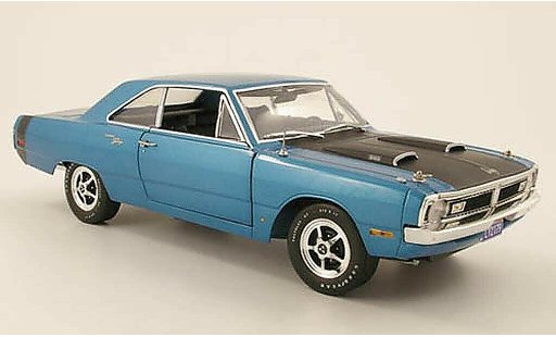 Dodge Dart 1970 1/18 Highway 61 swinger blu modellini auto