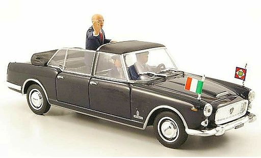 Lancia Flaminia Presidenziale 1/43 Starline G.Napolitano 2009 modellini auto