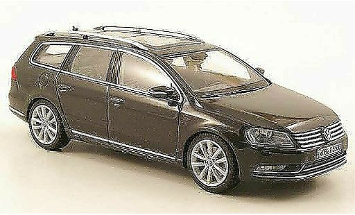Volkswagen Passat B7 1/43 Schuco Variant grigio 2010 modellini auto