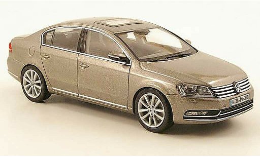 Volkswagen Passat B7 1/43 Schuco grigio 2010 modellini auto