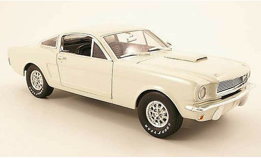 Shelby GT 350 1966 1/18 Shelby Collectibles bianco modellini auto