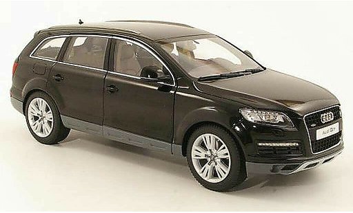 Audi Q7 facelift 1/18 Kyosho nero modellini auto