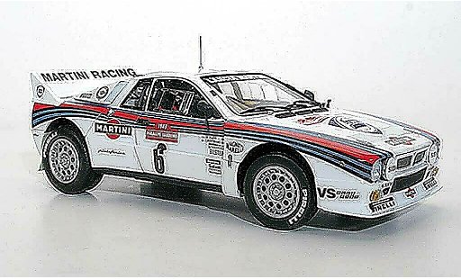 Lancia 37 Rally 1/18 Kyosho No.6 Martini M.Alen/I.Kivimaki San Remo 1983 modellini auto