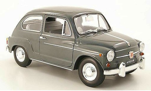 Fiat 600 D 1/18 Revell grigio modellini auto
