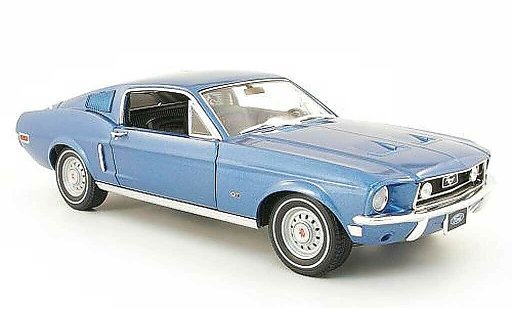 Ford Mustang Fastback 1/18 Greenlight gt 2+2 blu modellini auto
