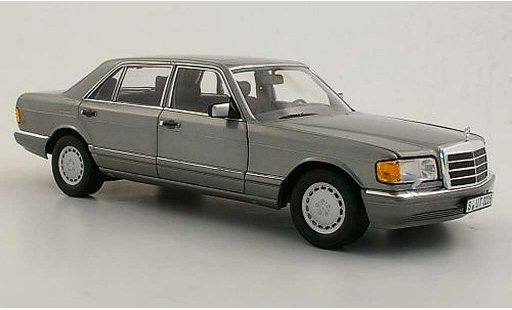 Mercedes 560 Base 1/18 Norev (W126) grigio 1985 modellini auto