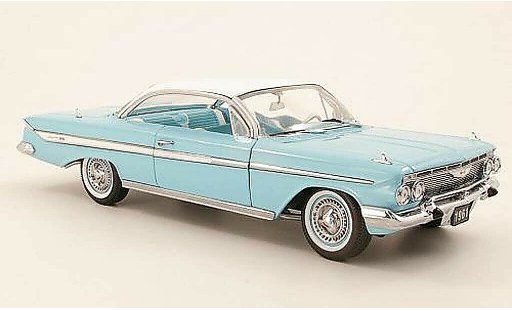 Chevrolet Impala Coupe 1/18 Sun Star 1961 Sport turchese/bianco 1961 modellini auto