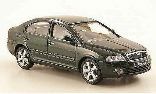 Skoda Octavia Limousine 1/43 Abrex Berlina verde modellini auto
