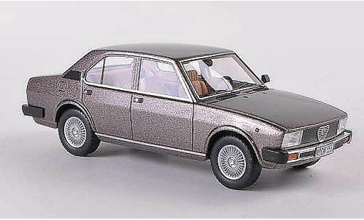 Alfa Romeo Alfetta 2000 1/43 Neo 1980 grigio marrone modellini auto