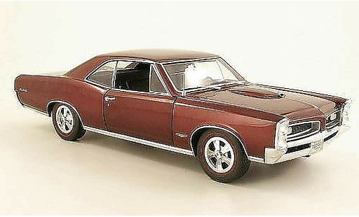 Pontiac GTO 1966 1/18 Highway 61 rosso modellini auto