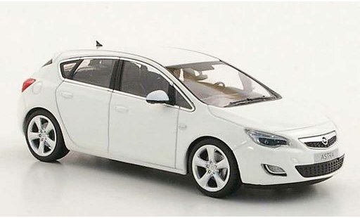 Opel Astra Base 1/43 Minichamps bianco 2010 modellini auto