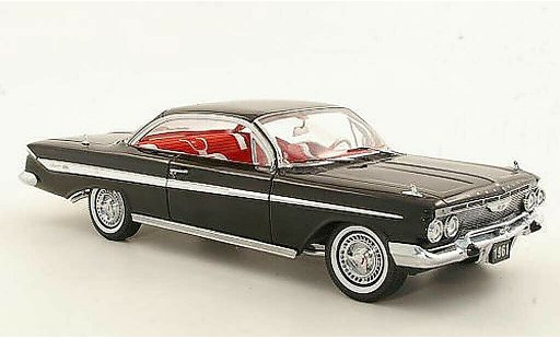 Chevrolet Impala Coupe 1/18 Sun Star 1961 Sport nero modellini auto