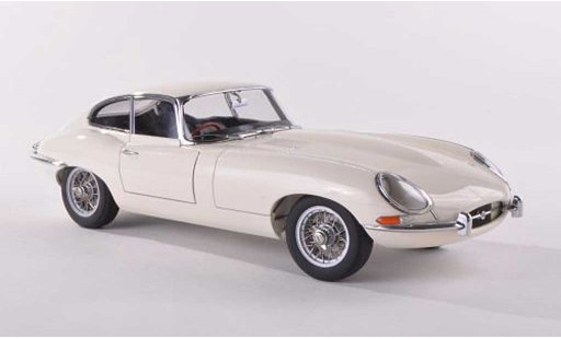 Jaguar E-Type 1961 1/18 Autoart Coupe serie I 3.8 -beige modellini auto