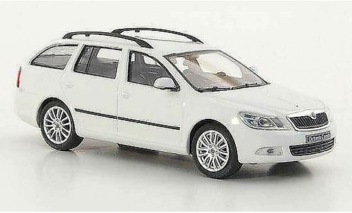 Skoda Octavia Combi 1/43 Abrex bianco 2008 modellini auto
