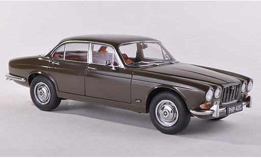 Jaguar XJ6 6 1/43 Paragon Series 1 4.2 nero-brun Sir William Lyons' Personal Car RHD 1968 modellini auto