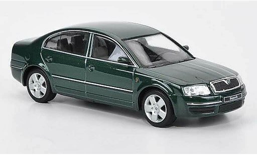 Skoda Superb Base 1/43 Abrex dkl.verde modellini auto