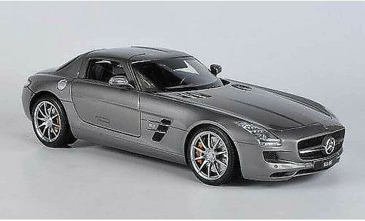 Mercedes SLS Coupe 1/18 Welly coupe AMG (C197) grigio modellini auto