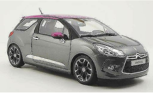 DS Automobiles DS3 Berline 1/18 Norev grigio/fuchsia 2011 modellini auto