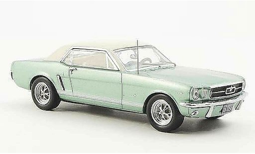 Ford Mustang Hardtop 1/43 Premium X verde modellini auto