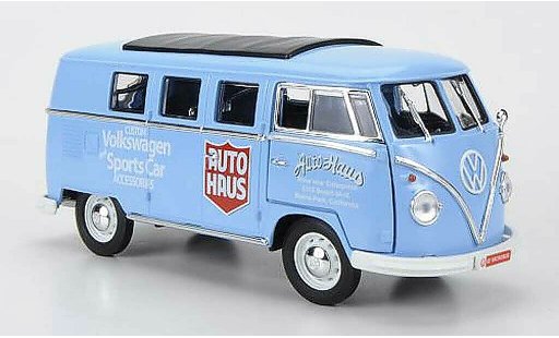 Volkswagen Combi Base 1/18 Greenlight T1 Samba Autohaus - Custom and Sports Car Accessories 1962 modellini auto