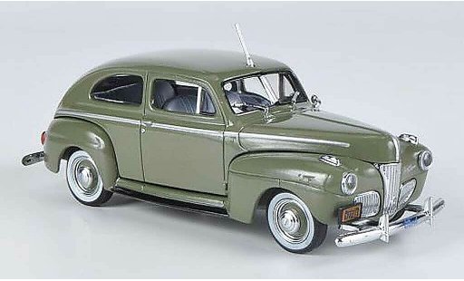 Ford Super Deluxe Berline 1/43 American Heritage Models verde 1941 modellini auto