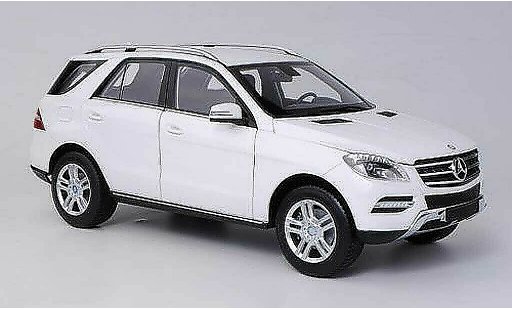 Mercedes Classe M Base 1/18 Minichamps (W166) bianco 2011 modellini auto