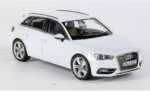 Audi A3 sportback 1/43 Schuco bianco 2012 modellini auto