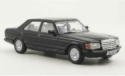 Mercedes 500 Base 1/43 WhiteBox (W126) nero 1979 modellini auto
