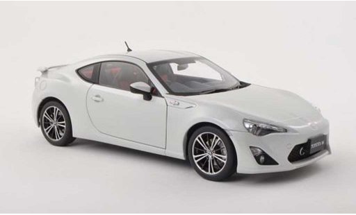 Toyota 86 2012 1/18 Autoart GT limitata (Asian Version/RHD) bianco modellini auto