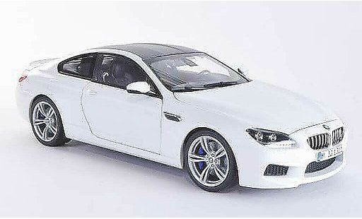 Bmw M6 Coupe 1/18 Paragon F13 bianco/carbon 2012 modellini auto