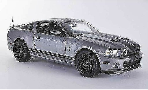 Shelby GT 500 Base 1/18 Shelby Collectibles grigio con neroen strisce modellini auto