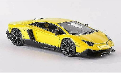 Lamborghini Aventador LP720-4 1/43 Look Smart giallo 50. anniversario modellini auto