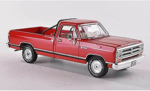 Dodge RAM pickup 1/18 Premium X Pick Up rosso 1987 modellini auto