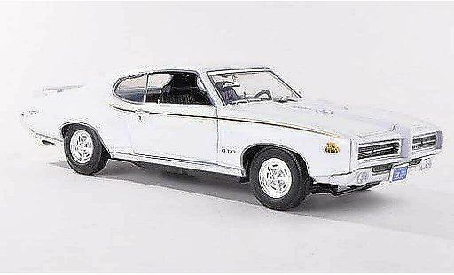 Pontiac GTO The Judge 1/18 Motormax bianco 1969 modellini auto