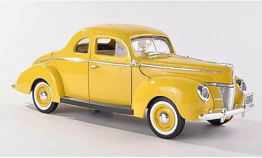 Ford Deluxe Berline 1/18 Motormax giallo 1940 modellini auto