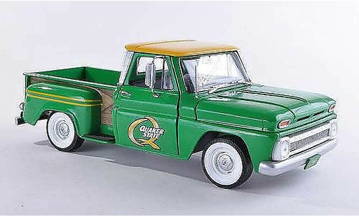 Chevrolet C-10 Pickup 1/18 Greenlight Stepside Quaker State verde 1965 modellini auto