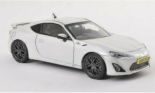 Toyota 86 2012 1/43 Triple 9 Collection bianco modellini auto