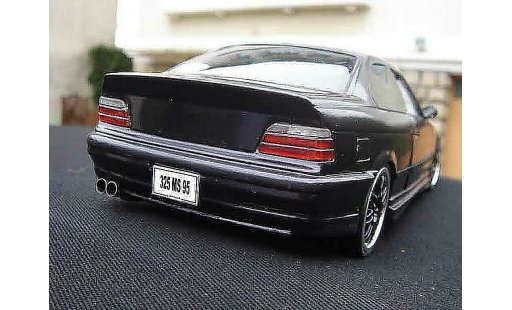 Bmw M3 coupe 1/18 Ut Models E36 preparation auto tuning 93 modellini auto