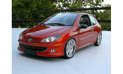 Peugeot 206 RC 1/18 Norev orange tuning modellini auto