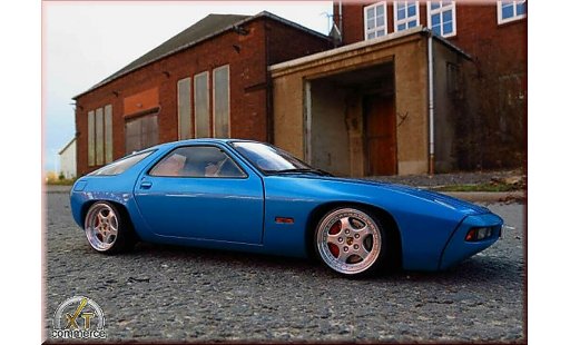 Porsche 928 Base 1/18 Autoart blu jantes porsche cup logo modellini auto