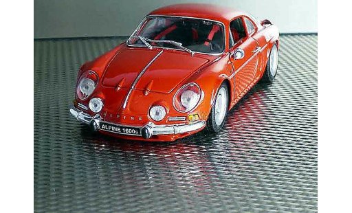 Alpine A110 1600 s 1/18 Maisto 1600s rosso modellini auto