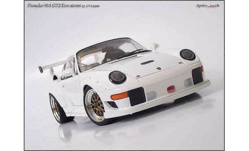 Porsche 911 GT2 1/18 Ut Models evo street modellini auto