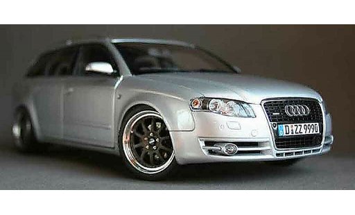 Audi A4 avant 1/18 Minichamps grigio jantes 18 pouces gmp kinesis modellini auto