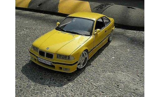 Bmw M3 coupe 1/18 Ut Models E36 jantes jantes racing hart modellini auto