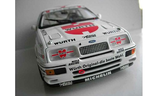 Ford Sierra RS 500 1/18 Minichamps a.hahne modellini auto