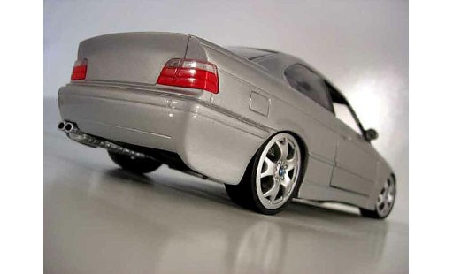 Bmw X5 E36 1/18 Ut Models coupe grigio jantes bmw x5 modellini auto