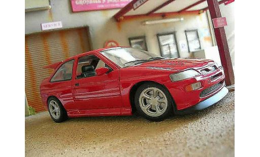 Ford Escort Cosworth 1/18 Ut Models rs rosso modellini auto